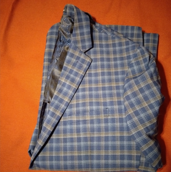 Jacket - Picture 3 of 8